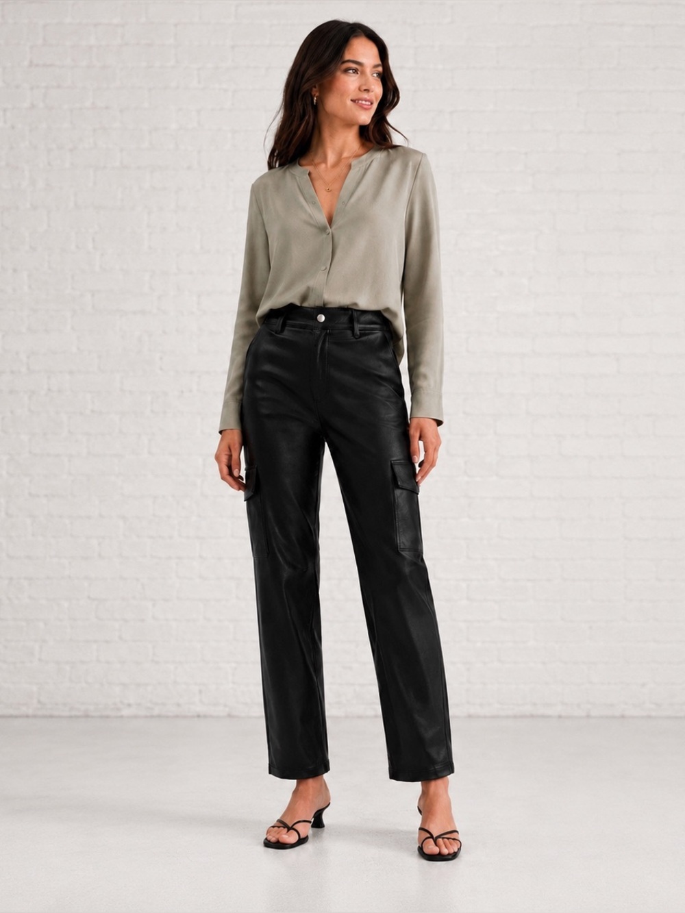 Wilfred Free Aritzia Cargo Pants Black Sz 00 Faux Leather Utility Tapered Ankle